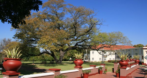Victoria Falls Hotel