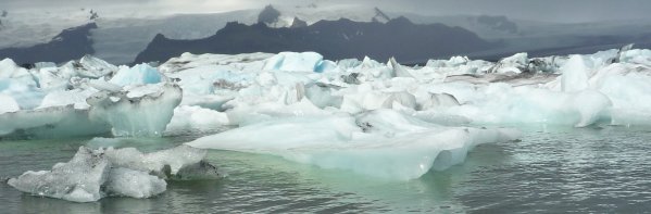 Lac glaciaire de J&ouml;kuls&aacute;rl&oacute;n