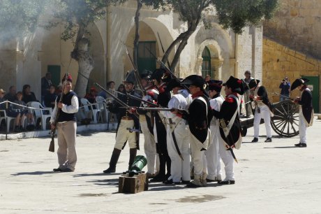 Alarme! Troupes fran&ccedil;aises