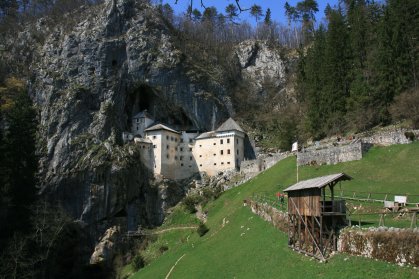 Ch&acirc;teau de Predjama