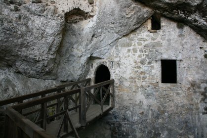 Ch&acirc;teau de Predjama